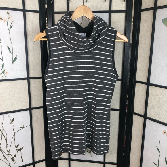 APRT Amazing Sleeveless Hoodie Stripe Tee. Women Size Medium. - Picture 2 of 9